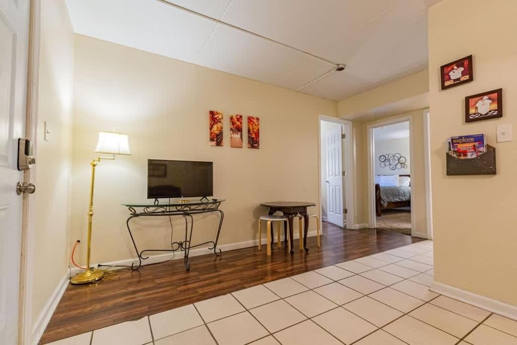 2-Bed, 1-Bath Apartment Near I-24, Great Location Chattanooga Exteriér fotografie